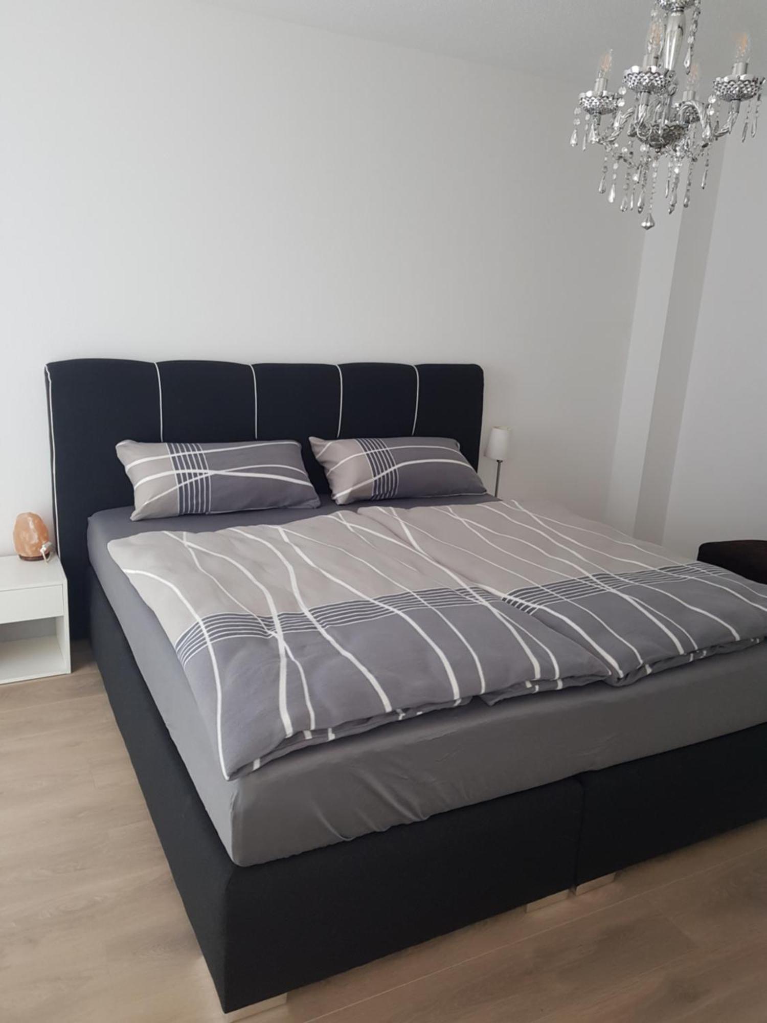 Grosse Ferienwohnung In Augsburg Mit Balkon Exterior foto